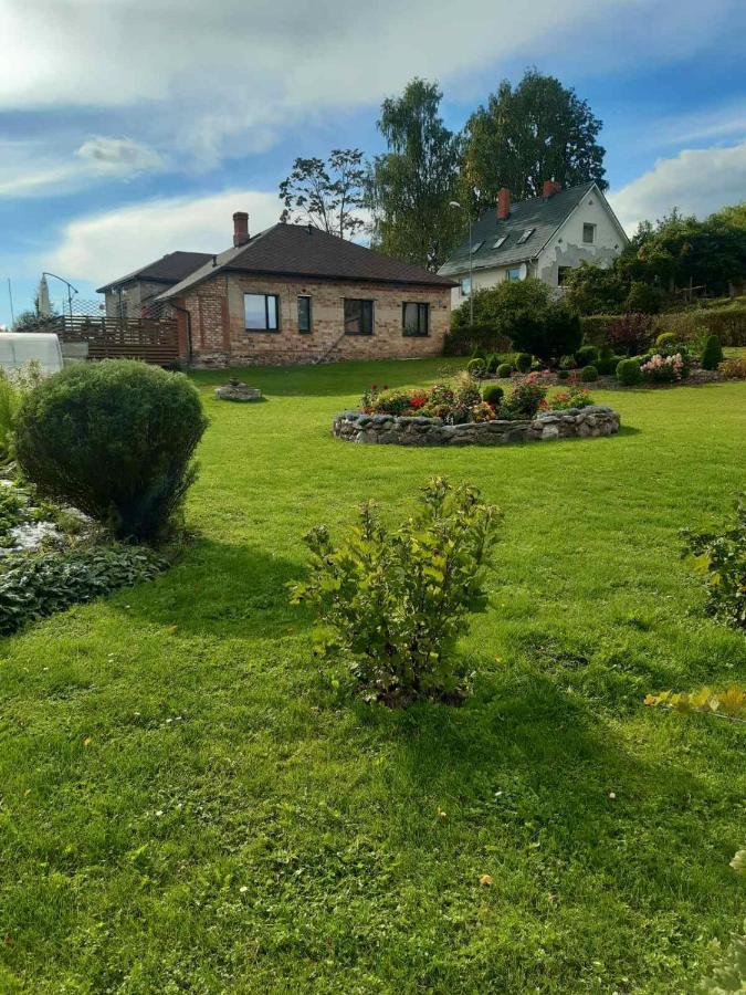 B&B Sandra Aluksne Exterior photo
